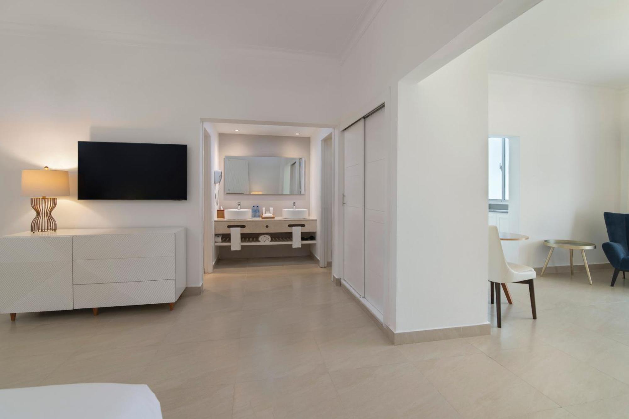Wyndham Alltra Samana All Inclusive Resort Екстериор снимка